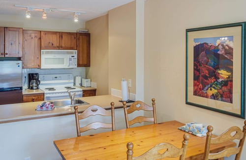 Sun Peaks Cabin | 1 bedroom apartment in village centre, ski in/out