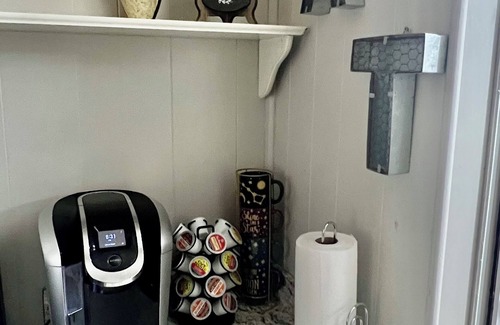 Lackawanna Apartment | 1-bedroom apartment in, Buffalo with AC, WiFi-near Bills Stadium