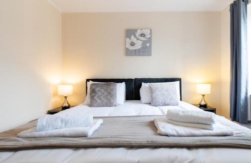 Hoddesdon Apartment | 1-bedroom apartment with balcony, Hoddesdon