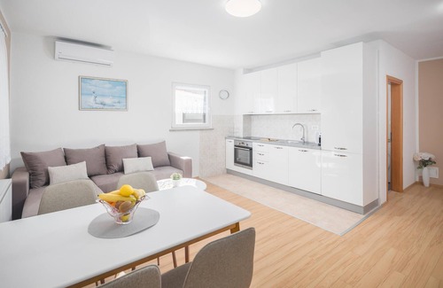 Nova Vas Apartment | 1 bedroom awesome apartment in Nova Vas