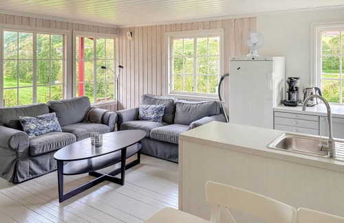 Viksoyri House | 1 bedroom awesome home in Vik i Sogn