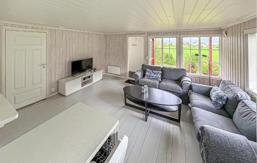 Viksoyri House | 1 Bedroom Awesome Home In Vik I Sogn