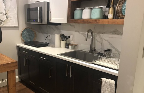 Highlands House | 1 Bedroom BEAR MOUNTAIN LUX Guest Suite