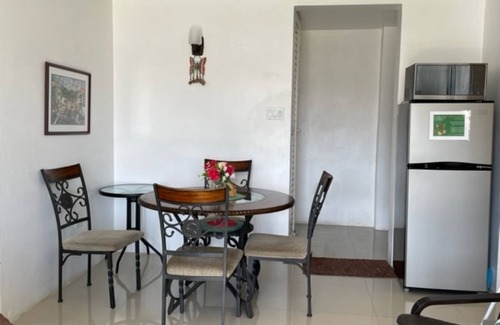 St.Bran's Burg Condo | 1 Bedroom Condo by the Sea in Montego Bay