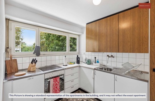 Wiedikon Apartment | 1-Bedroom Gem, Just 17 Mins from Zurich Center
