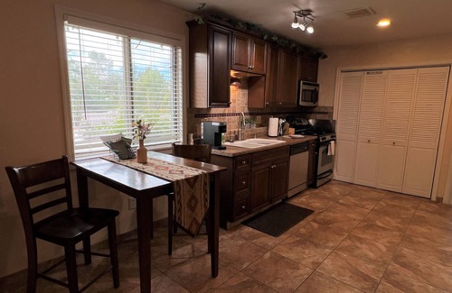 Pusch Ridge Estates House | 1 bedroom guest home in Oro Valley! Mountain views, hot tub. Private entry!