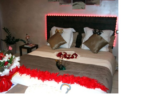 Pia House | 1 Bedroom Guesthouse in Pia