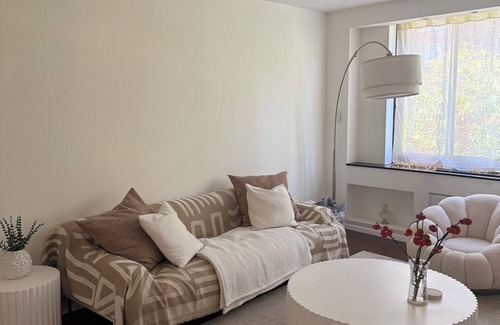 Financial District Apartment | 1 bedroom in Battery Park. Close to nature, WSH and anything in the city