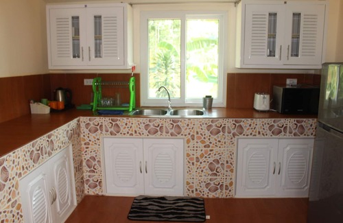 Chiang Wang House | 1 bedroom pool Villa Tropical fruit garden Fast Wi-Fi Smart Tv Home Cooking