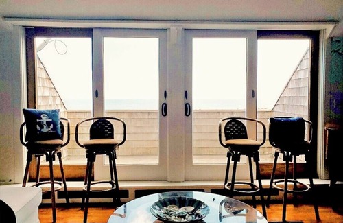 Adamsville Condo | 1 bedroom penthouse, 3rd floor condo overlooking Ocean & Westport Harbor, MA.