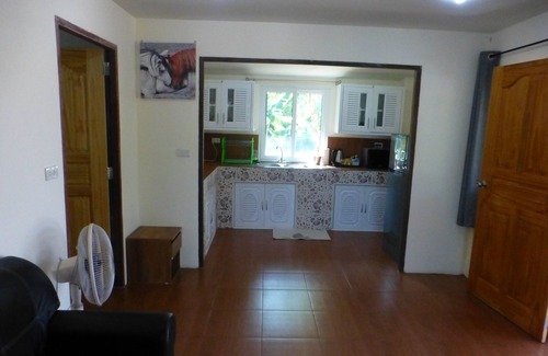 Phen House | 1 Bedroom Pool Villa Tropical Fruit Garden Fast Wi-fi Smart Tv Home Cooking