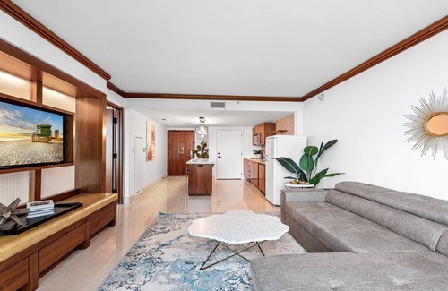 North Beach Condo | 1 Bedroom Private Residence at Carillon Miami Resort