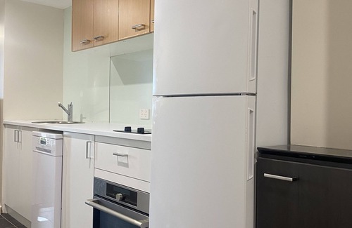 Pelican Waters Apartment | 1 bedroom Resort Apartment 5 minutes from Golden Beach