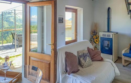 San Rocco in Turrite House | 1 Bedroom Stunning Home In Palagnana