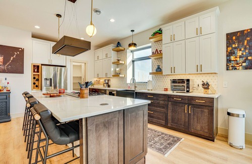 Lake City Condo | 1 Block to Lake City Marina: Condo w/Rooftop Deck