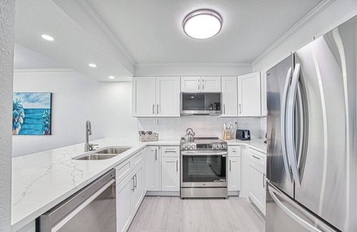 Sanibel Condo | 1 BR Gulf Front Sanibel Condo - 25 Steps to the the Beach