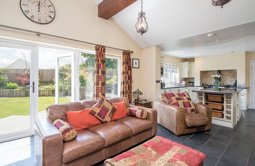 Saundersfoot Cottage | 1 Homecroft Bungalows, Holiday Cottage Saundersfoot, Sleeps 7, 3 bedrooms, bathrooms