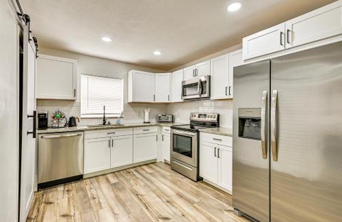 Terrace Park House | 1 Mi to Busch Gardens Modern Home with Private Yard