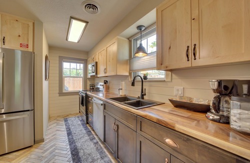 Clarkdale House | < 1 Mi to Dtwn: Home w/Deck in Clarkdale!