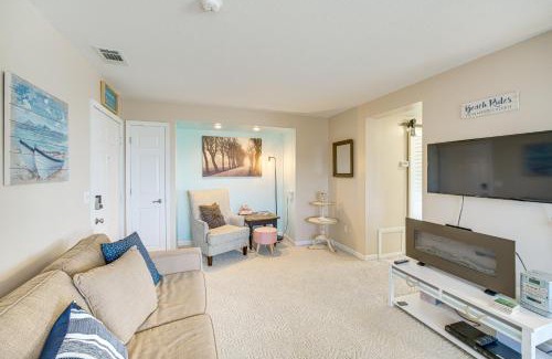 Port Clinton Apartment | 1 Mi to Ferry Port Clinton Condo with Beach View!