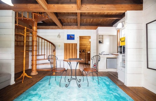 Miyara Apartment | 1 minute to the beach Outdoor pool free car rent/Ishigaki Okinawa