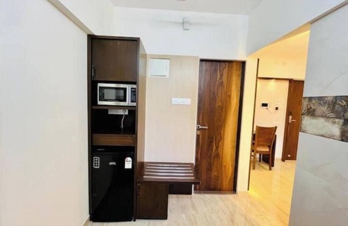Kandivali East Apartment | 1 Room Kitchen near Mindspace