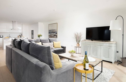 St Abbs Apartment | 1 The Bay - Stunning contemporary flat on the Scottish East coast