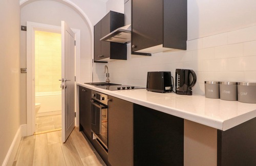 Seaford Cottage | 1 THE CHARLESTON, pet friendly, country holiday cottage in Seaford