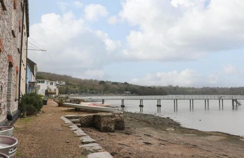 Dittisham House | 1 The Old Brewhouse