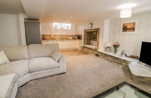 Barnard Castle Cottage | 1 THE RIVERSIDE, pet friendly in Barnard Castle