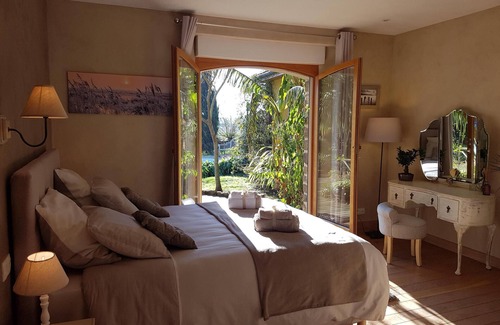 Pommeret Bed & Breakfast | 1 UNIQUE GUEST ROOM/2 ADULTS with PRIVATE TERRACE, SWIMMING POOL, JACUZZI