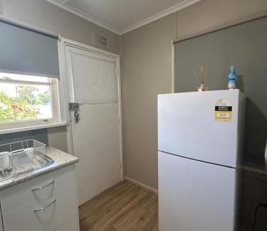 Canowindra Apartment | #1 Waddell Studio Apartment