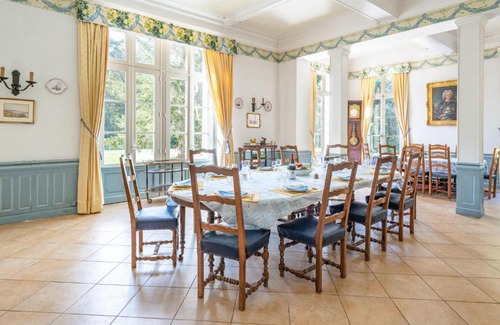 Allonne House | 10 Bedroom Cozy Home In Allonne