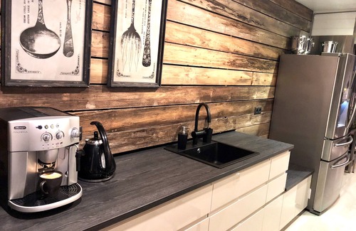 Selfoss Cabin | 10 bedroom Luxury Lodge with a Hot Tub, Spa, Sauna, Gym and Game Room