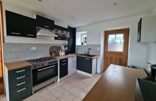 Pouques-Lormes Cottage | 10 Bedrooms Cottage In Pouques-Lormes