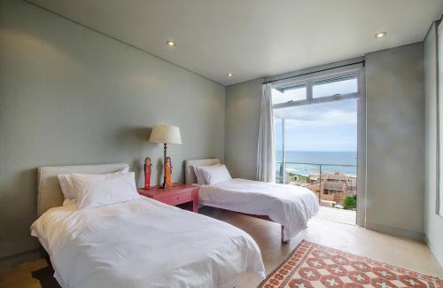 Glentana House | 10 Elf Beach House