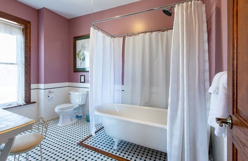 Rush City Hotel | #10 GH · #10 Grant House- Russell H Grant's Suite