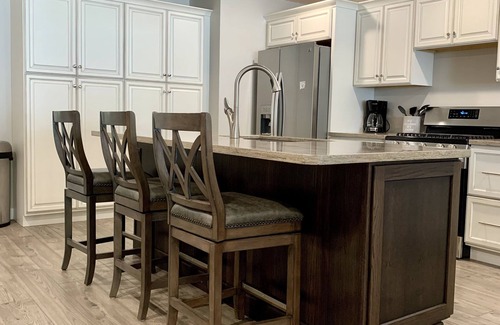 Bass Lake House | 10% June discounts! Gorgeous Lakefront Home! Wheelchair Accessible
