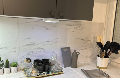 Choisy-le-Roi Apartment | 10 min from Orly Airport and close to Paris. Good transport links!