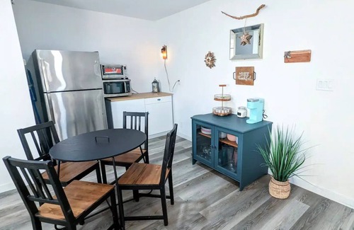 Lincoln Acres House | 10 mins to DT+Petco Park. Stylish SFH with 2 baths. Walk to bay+restaurantsn