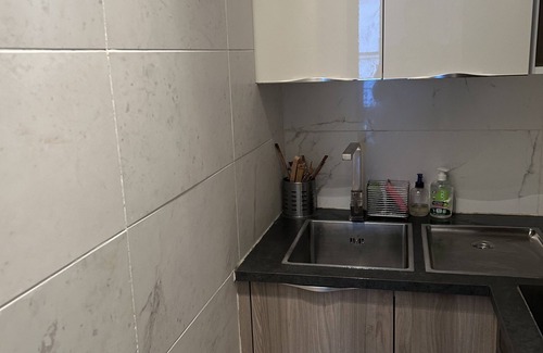 Levallois-Perret Apartment | 10 Minutes des Champs Elysées
