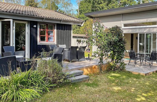 Tofta House | 10 person holiday home in Rockneby