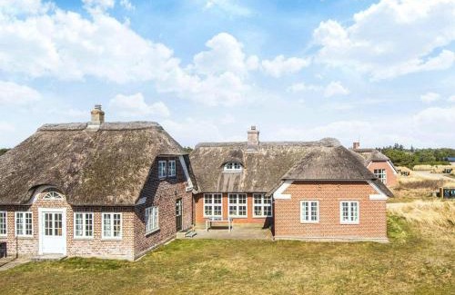 Blavand Strand House | 10 person holiday home in Blåvand