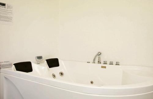 Mosevra House | 10 person holiday home in Oksb l
