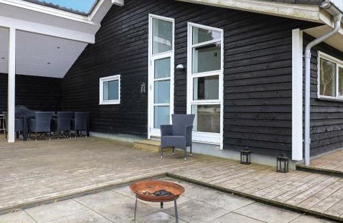 Trend House | 10 person holiday home in Løgstør-By Traum