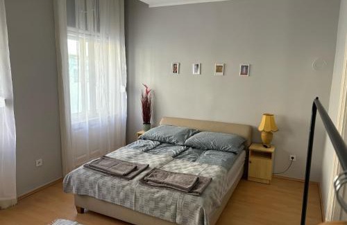 Esztergom Apartment | 100 Éves Ház