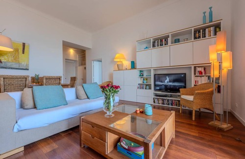 Roquebrune-Cap-Martin Apartment | 100 m² Apartment ∙ 4 bedrooms ∙ 6 guests