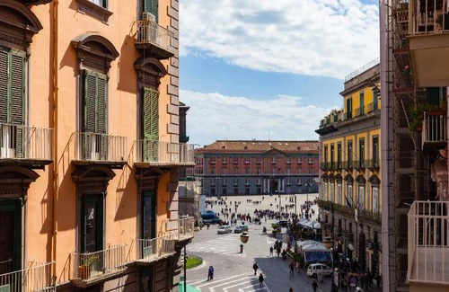 Quartieri Spagnoli Apartment | 100 m² Apartment ∙ 3 bedrooms ∙ 7 guests
