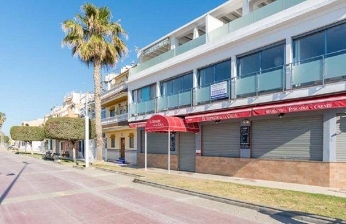 La Cala del Moral Apartment | 100 m² Apartment ∙ 3 bedrooms ∙ 5 guests