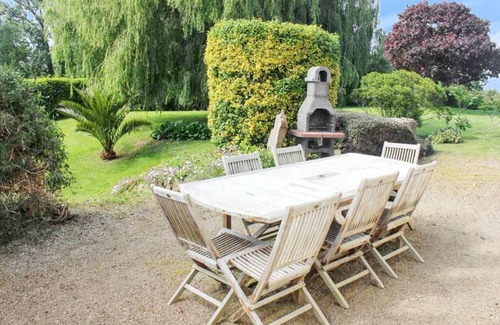 Trevou-Treguignec Apartment | 100 m² Apartment ∙ 2 bedrooms ∙ 6 guests